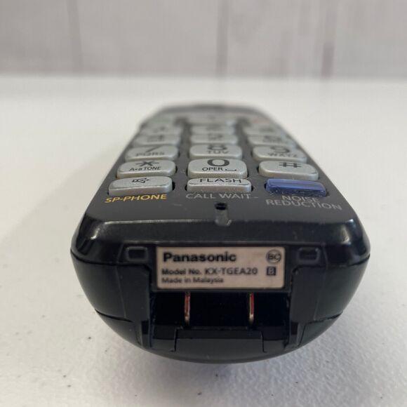 Panasonic KX-TGE260 Bluetooth Answering Machine Base & KX-TGEA20 Cordless Phone - Picture 7 of 8